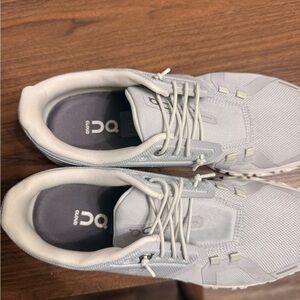 On Running Men's Light Gray Athletic Shoes